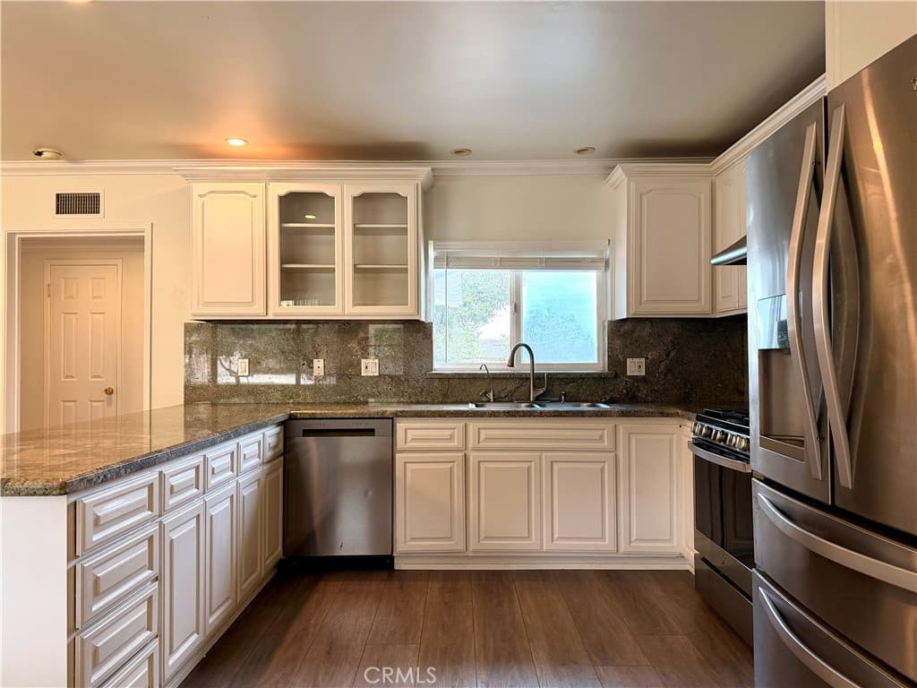 Home at 1429 Underhill Terrace, Glendora — photo 4 of 12