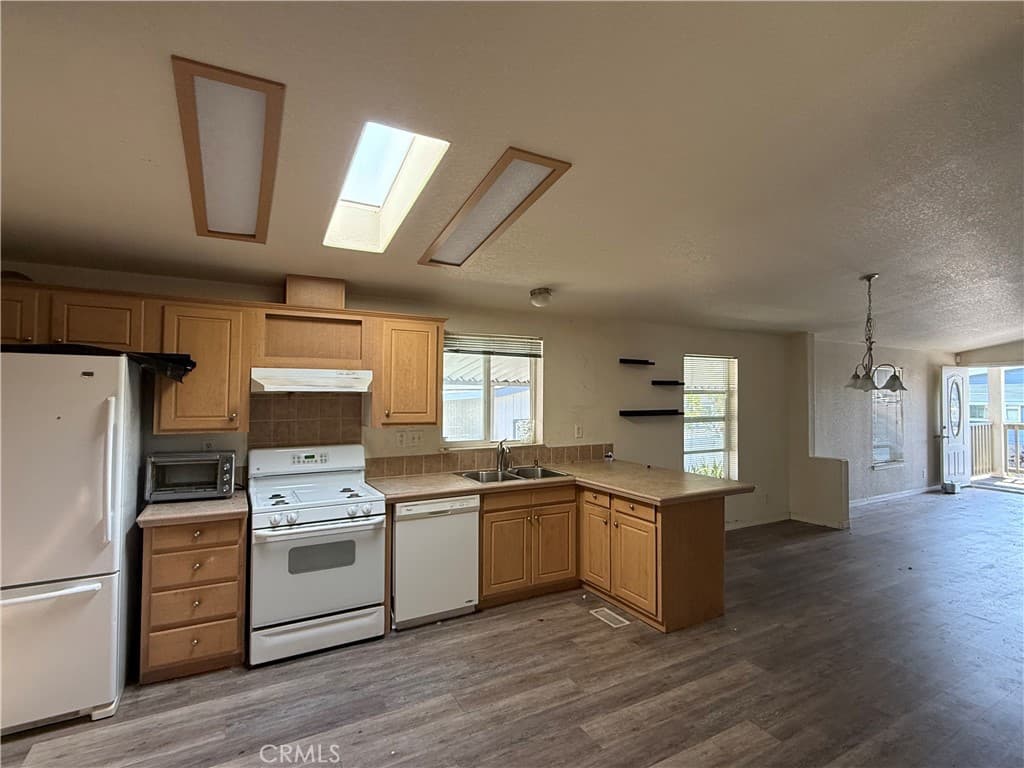 Home at 901 S 6th Avenue 6, Hacienda Heights — photo 11 of 12
