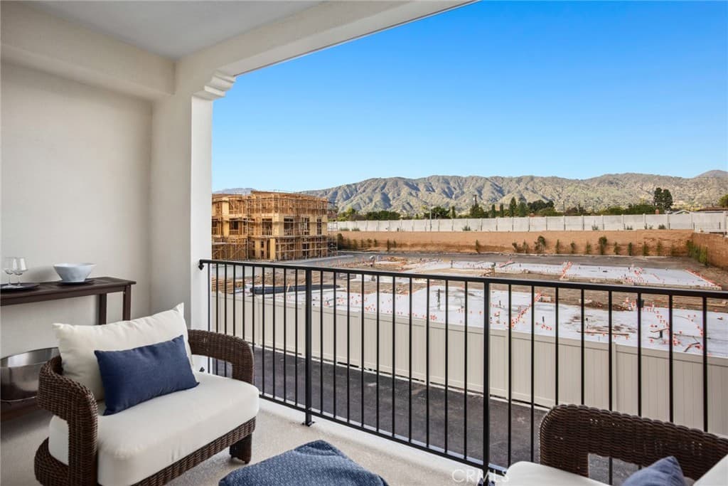 Condo at 561 Gregory Way, Glendora — photo 9 of 12