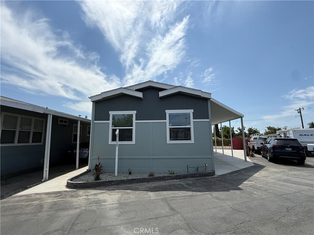 Home at 600 W Gladstone Street 22, Azusa — photo 1 of 12