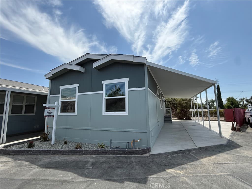 Home at 600 W Gladstone Street 22, Azusa — photo 12 of 12