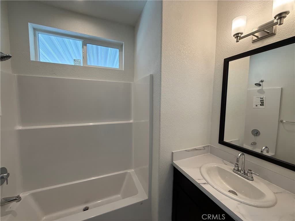 Home at 600 W Gladstone Street 22, Azusa — photo 9 of 12