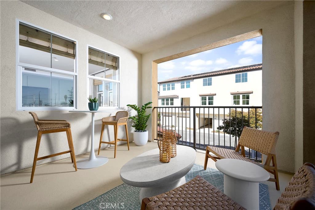 Townhouse at 467 Paradiso Place, Covina — photo 6 of 9