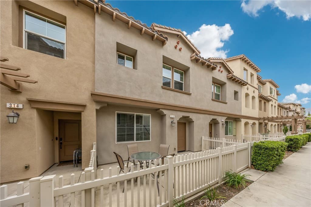 Condo at 316 N Calvados, Azusa — photo 2 of 10