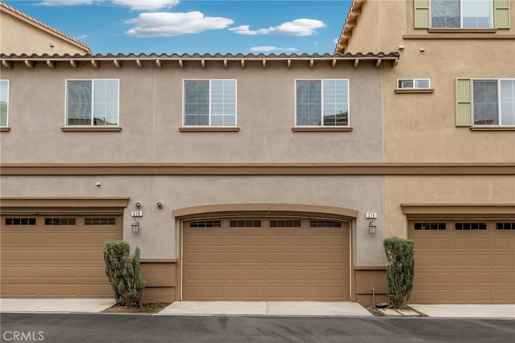 Condo at 316 N Calvados, Azusa — photo 7 of 10