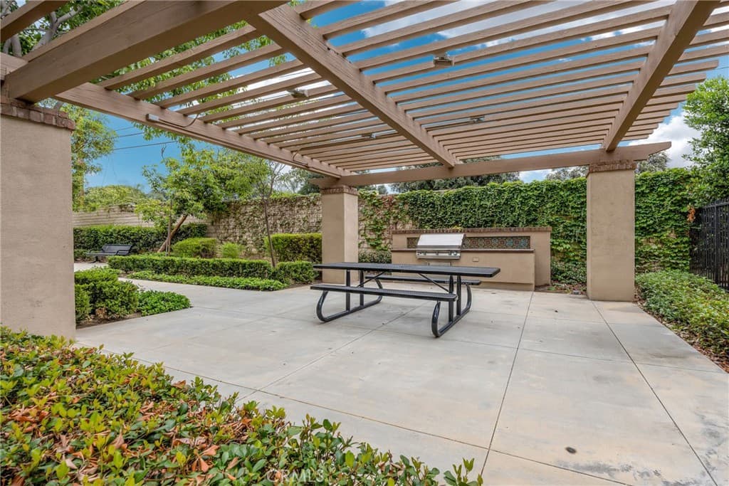 Condo at 316 N Calvados, Azusa — photo 10 of 10