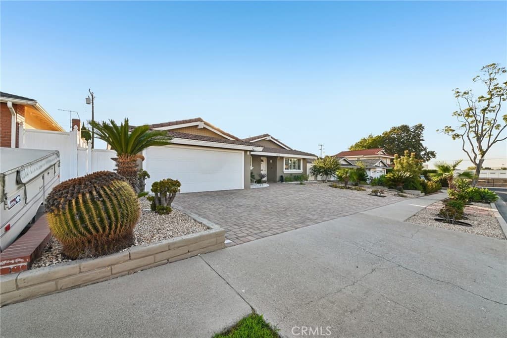 Home at 2115 S Edmore Ave, Rowland Heights — photo 4 of 12