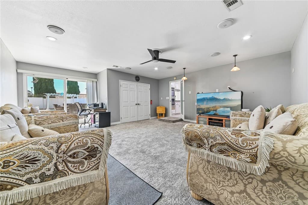 Home at 2115 S Edmore Ave, Rowland Heights — photo 10 of 12