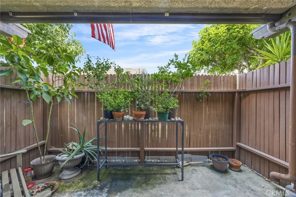 Condo at 541 Linwood Ave C, Monrovia — photo 8 of 12