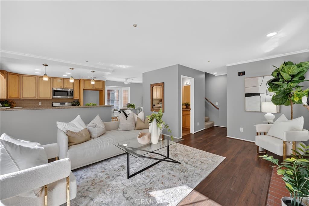 Townhouse at 323 Genoa St A, Monrovia — photo 1 of 12