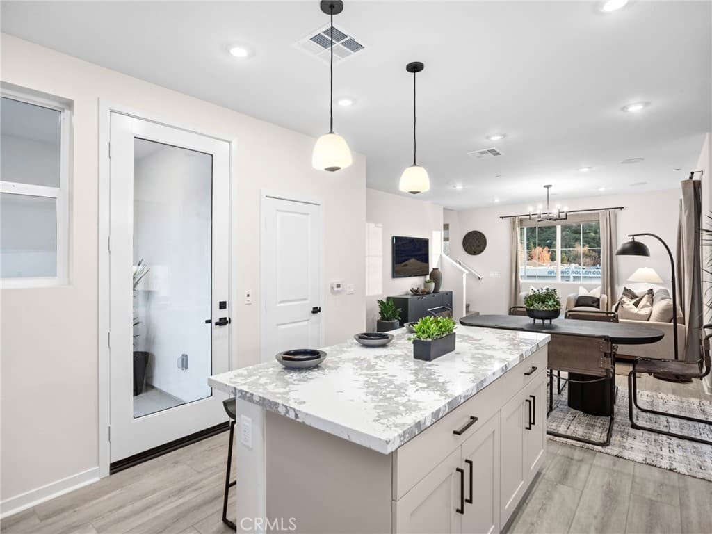 Townhouse at 548 Gregory Way, Glendora — photo 6 of 12
