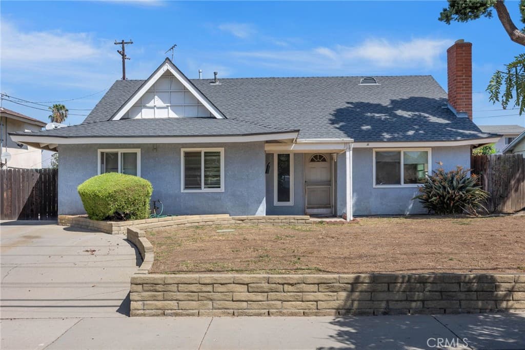 Home at 537 E Juanita, San Dimas — photo 3 of 12