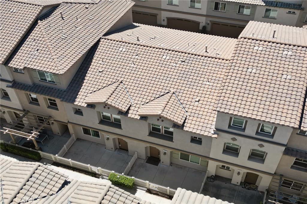 Condo at 318 N Calvados, Azusa — photo 2 of 12