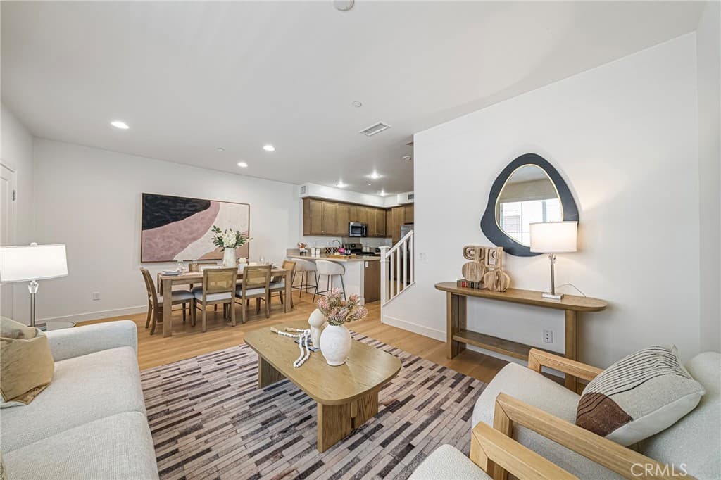 Condo at 318 N Calvados, Azusa — photo 12 of 12