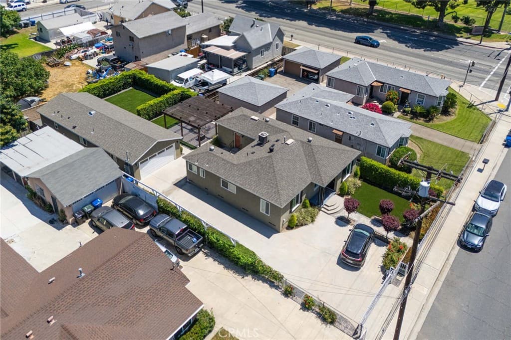 Multi-Family at 783 E Grand, Pomona — photo 5 of 12