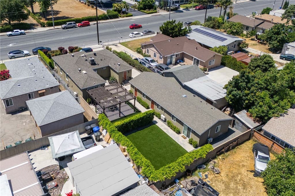 Home at 783 E Grand, Pomona — photo 5 of 12