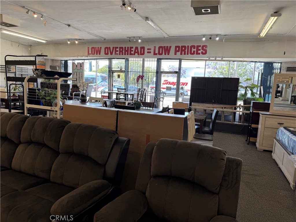 Commercial at 520 E Holt, Pomona — photo 2 of 3