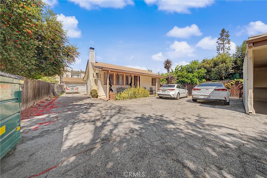 Multi-Family at 2521 S 6th, Arcadia — photo 8 of 12