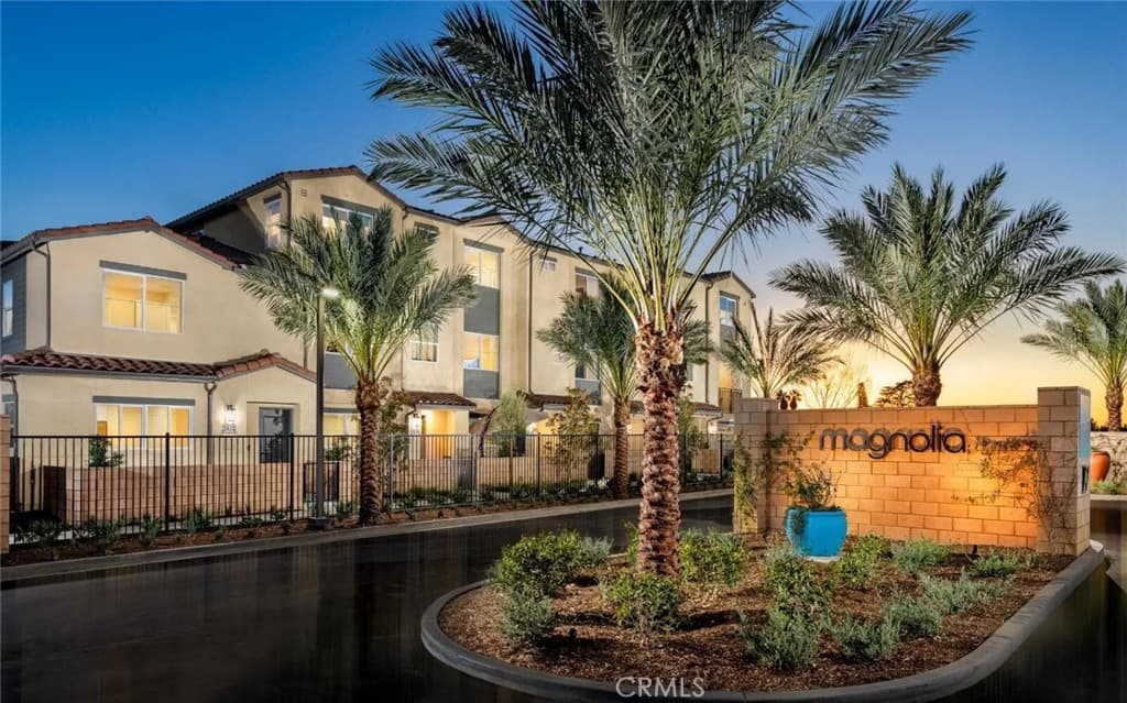 Condo at 4222 Marigold Lane, Arcadia — photo 2 of 12