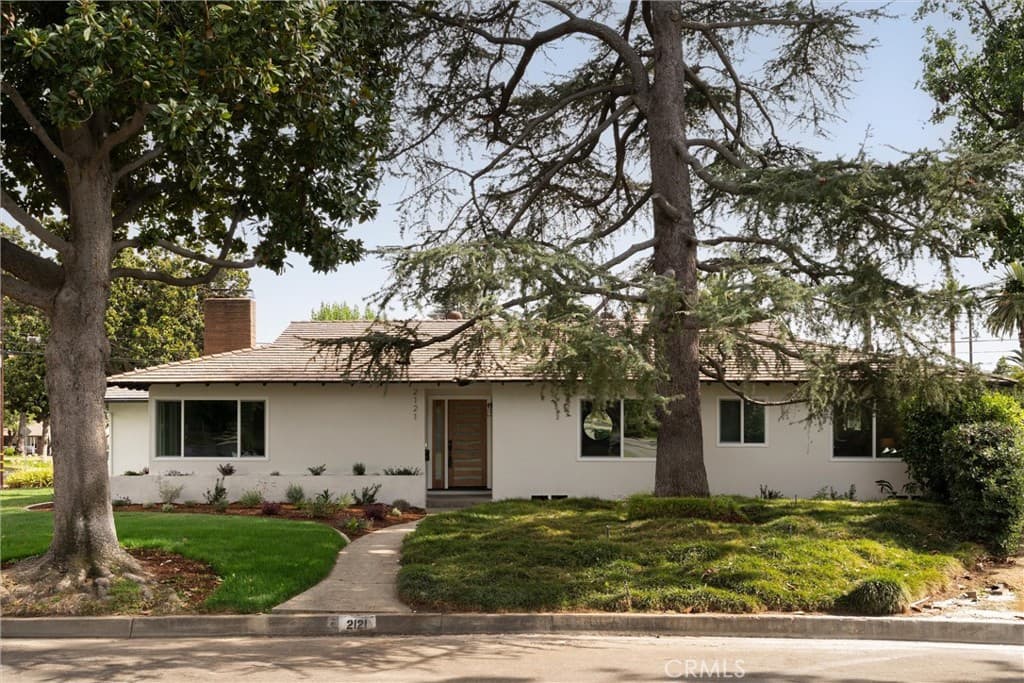 Home at 2121 South 3rd Avenue, Arcadia — photo 1 of 12