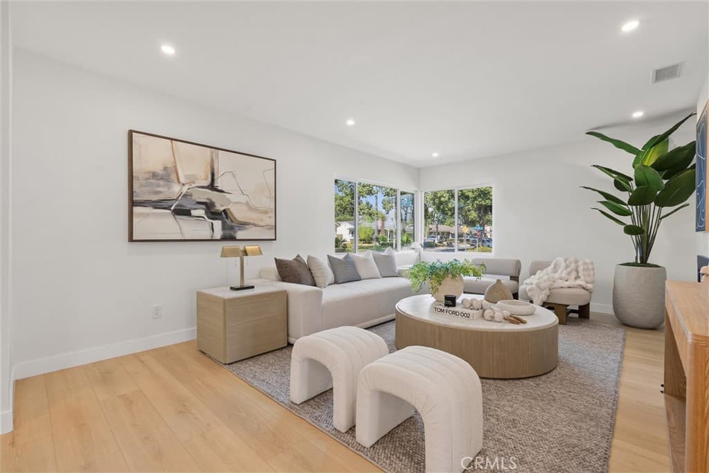 Home at 2121 South 3rd Avenue, Arcadia — photo 4 of 12