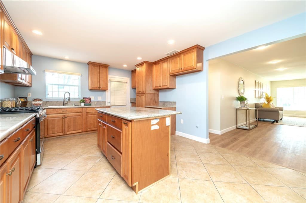 Home at 2437 Harmony Hill, Diamond Bar — photo 10 of 12