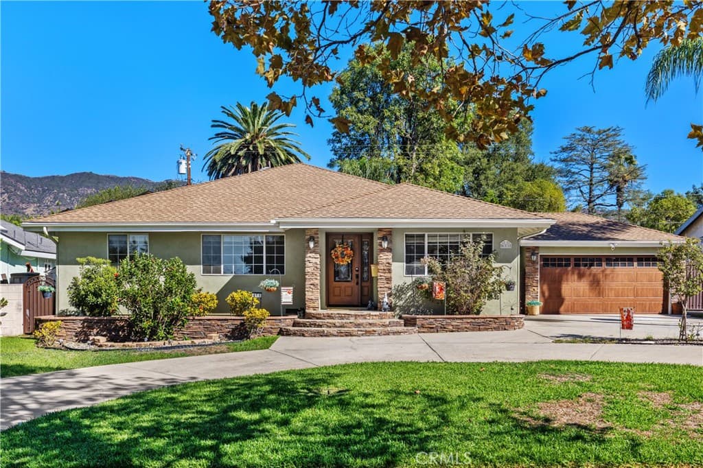 Home at 611 E Foothill Blvd, Glendora — photo 3 of 12