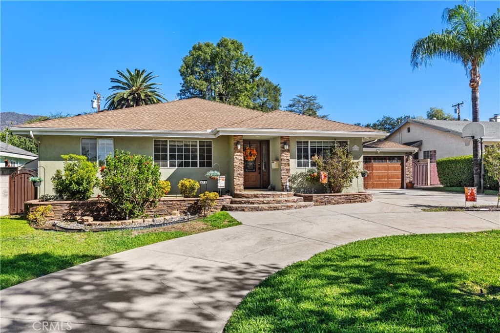 Home at 611 E Foothill Blvd, Glendora — photo 5 of 12