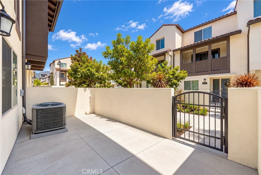 Townhouse at 2624 Paisly Court, Arcadia — photo 7 of 12