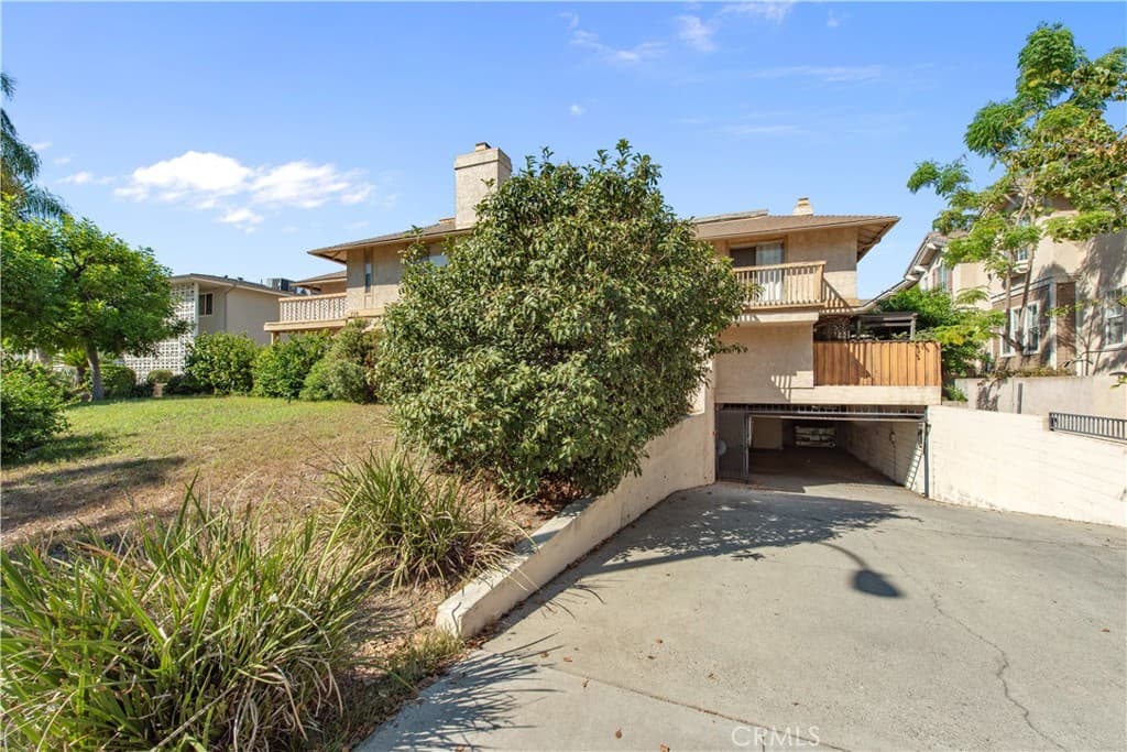 Condo at 735 Arcadia Avenue L, Arcadia — photo 1 of 12
