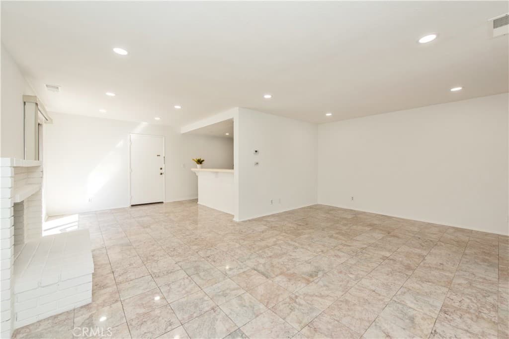 Condo at 735 Arcadia Avenue L, Arcadia — photo 10 of 12