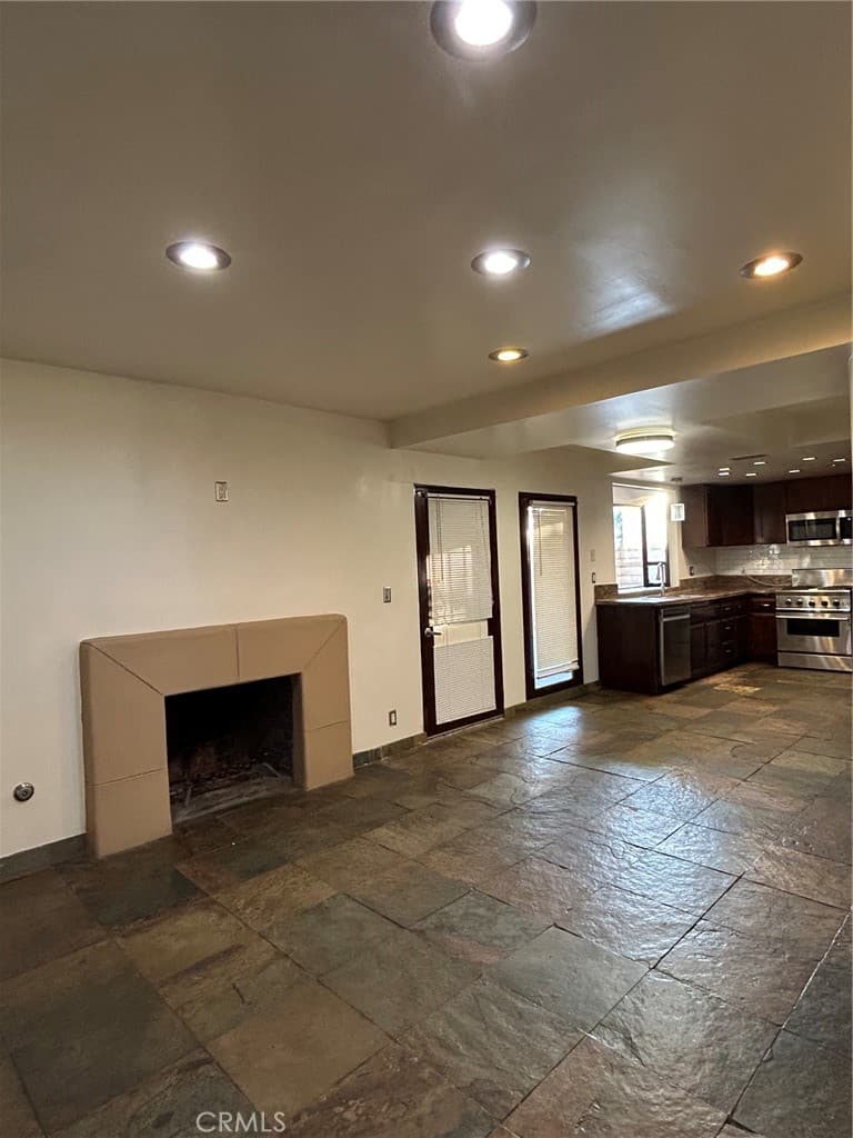 Home at 1541 Walnut Leaf, Walnut — photo 9 of 12