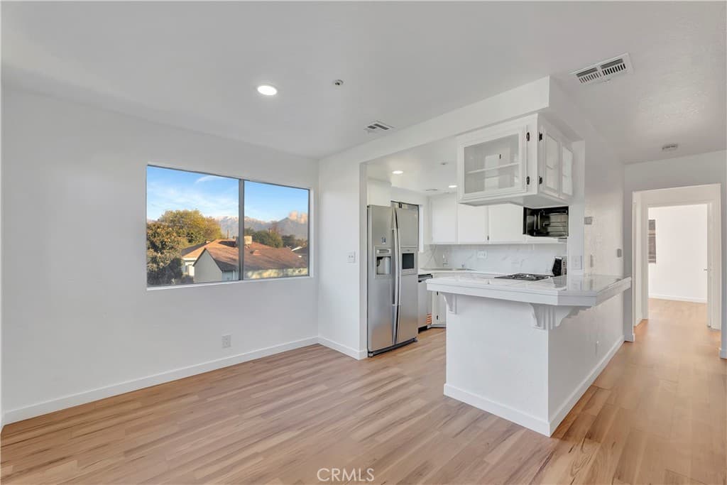 Condo at 609 E Phillips, Pomona — photo 9 of 12