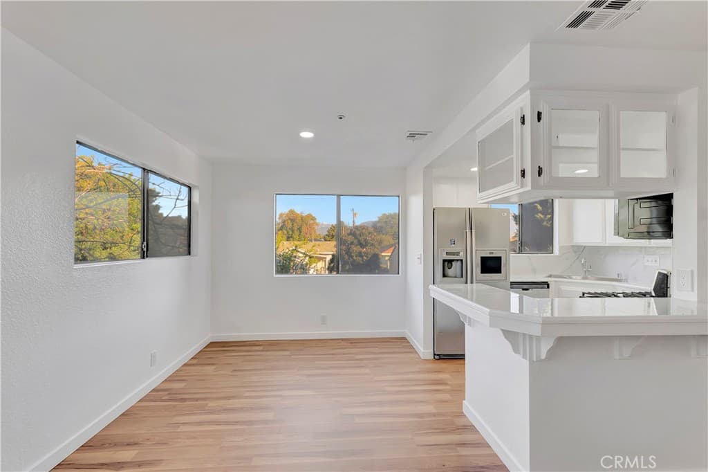 Condo at 609 E Phillips, Pomona — photo 10 of 12
