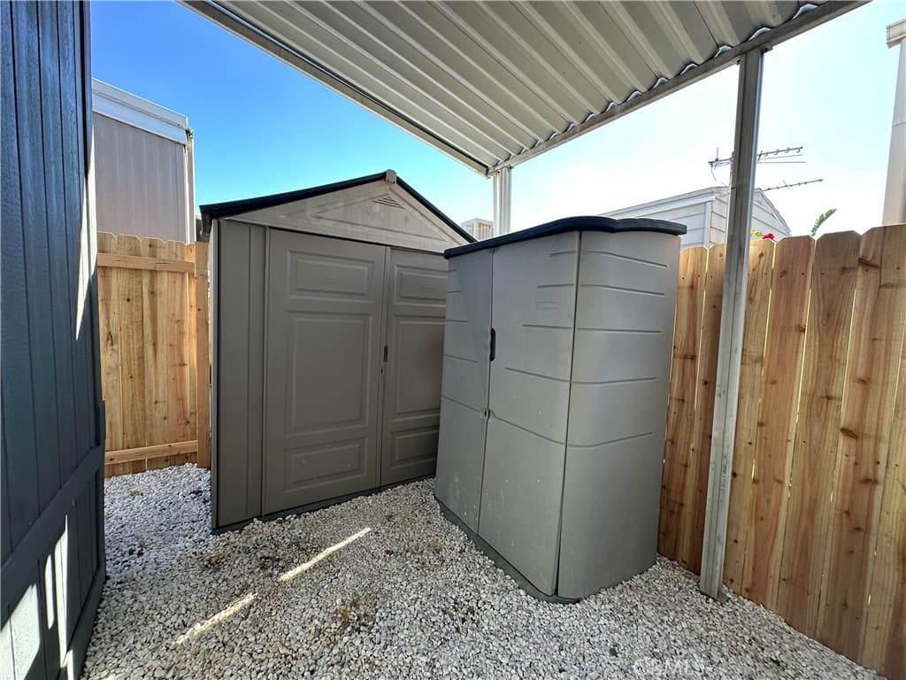 Home at 201 E Arrow Hwy 35, Glendora — photo 6 of 12