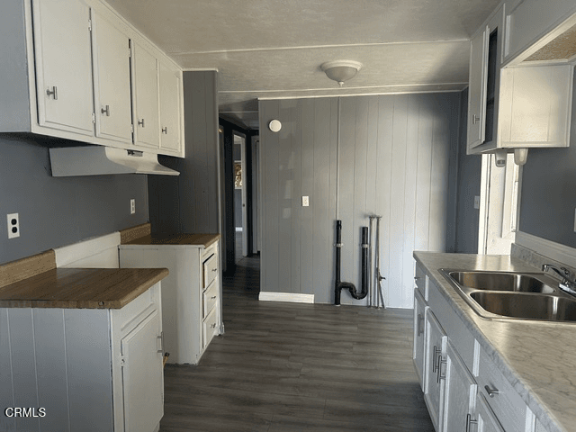 Home at 716 N Grand Avenue J4, Covina — photo 7 of 8