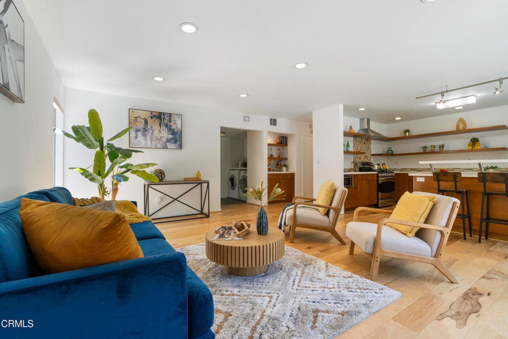 Home at 579 Acacia Street, Sierra Madre — photo 3 of 12