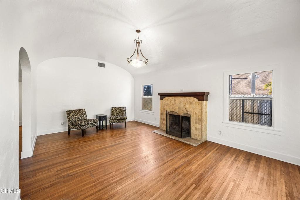 Home at 614 N Lemon Avenue, Azusa — photo 4 of 12