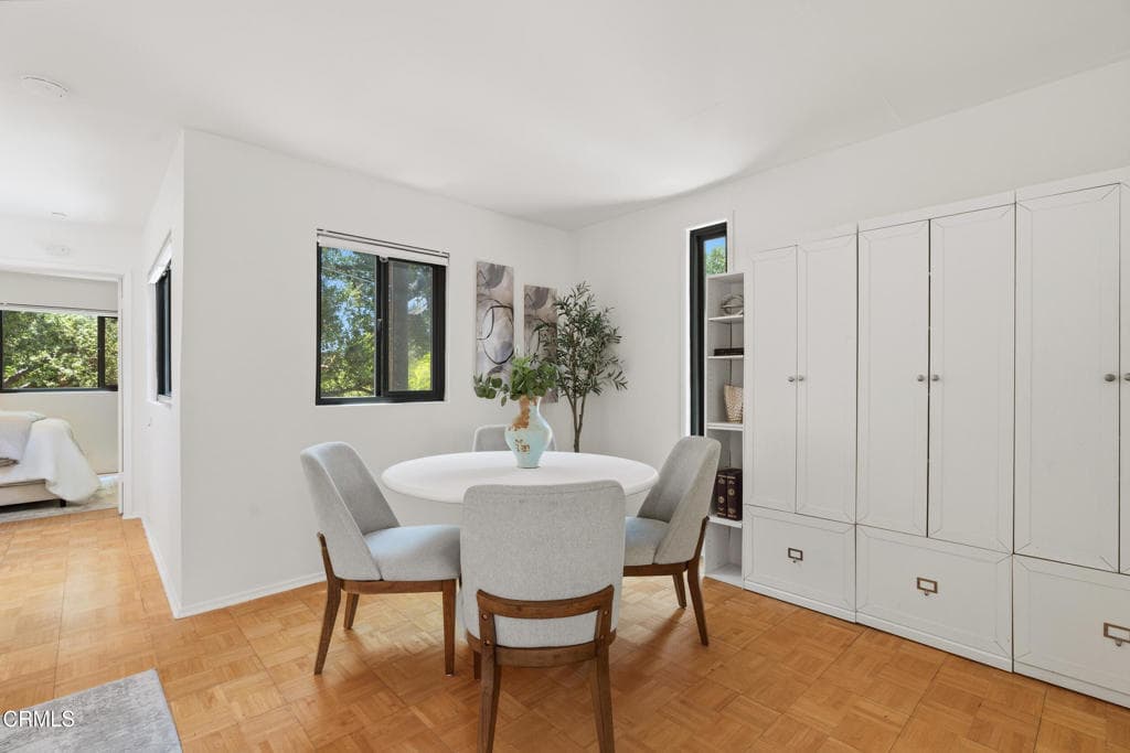 Home at 670 Woodland Drive, Sierra Madre — photo 11 of 12