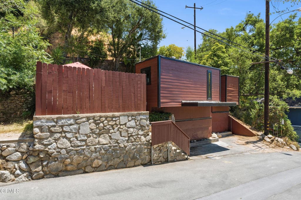 Home at 670 Woodland Drive, Sierra Madre — photo 3 of 12