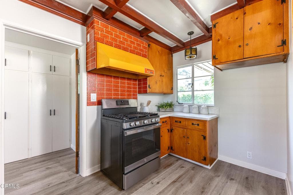 Home at 890 Ridgeside Drive, Monrovia — photo 9 of 12