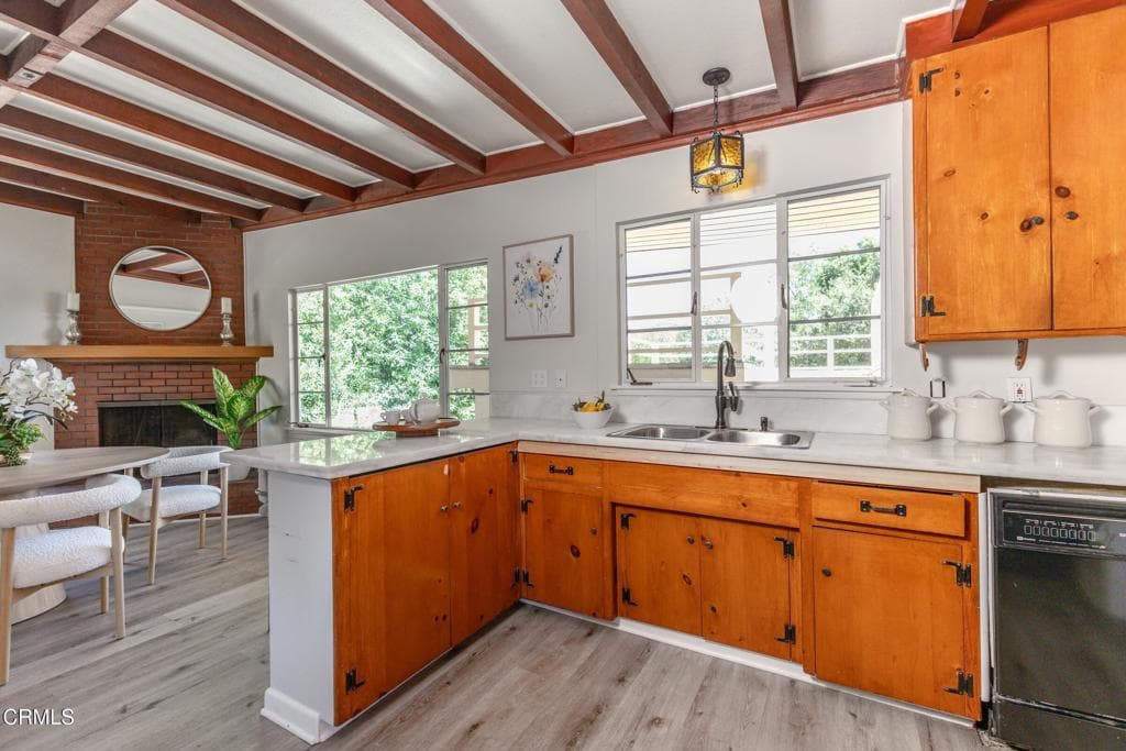 Home at 890 Ridgeside Drive, Monrovia — photo 10 of 12