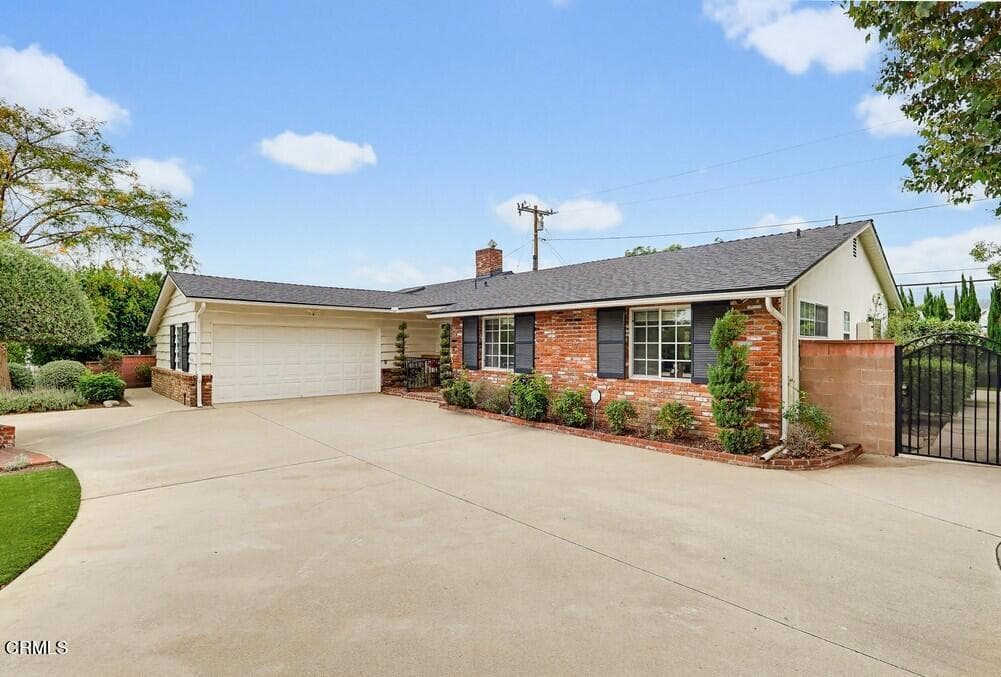 Home at 1115 Briarcroft Road, Claremont — photo 5 of 12