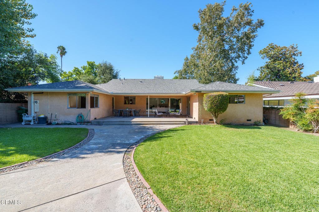 Home at 460 Sharon Road, Arcadia — photo 4 of 12