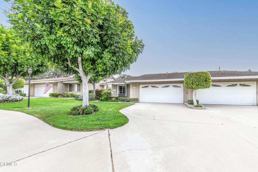 Townhouse at 945 Shady Lane, Glendora — photo 2 of 12