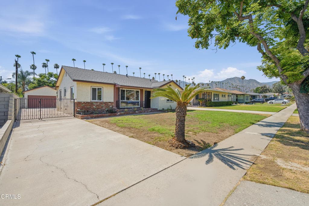 Home at 1201 N Alameda Avenue, Azusa — photo 3 of 12