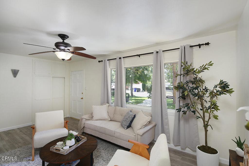 Home at 2107 Maynard Drive, Duarte — photo 5 of 12