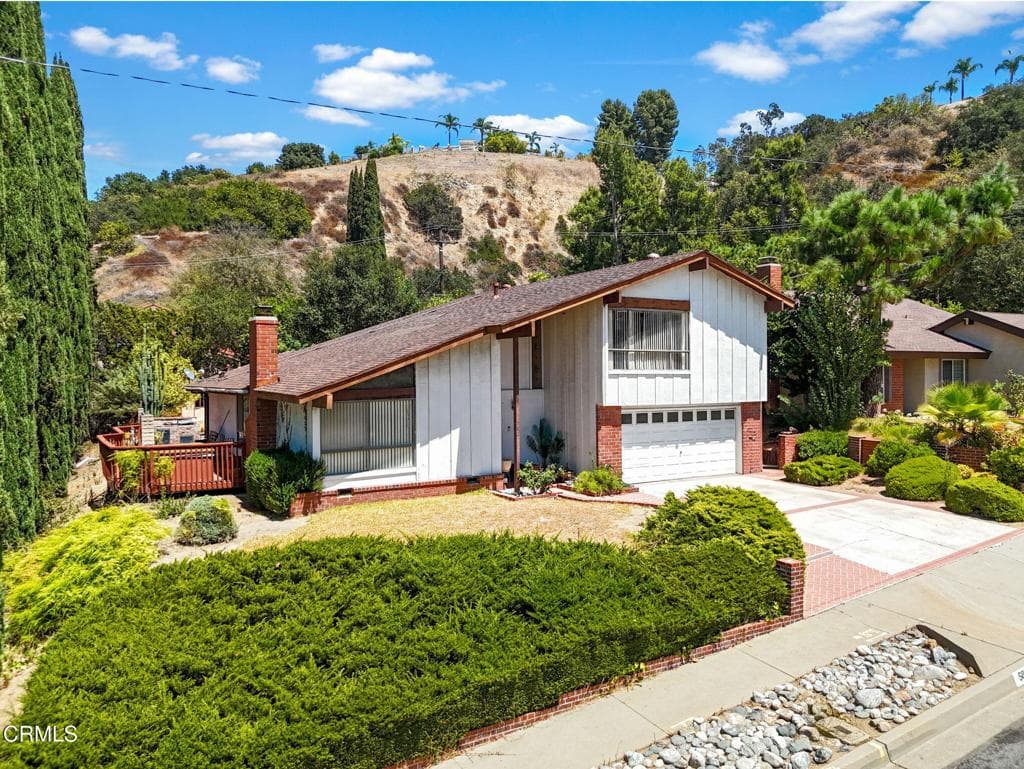 Home at 582 Pinto Mesa Drive, Diamond Bar — photo 3 of 12