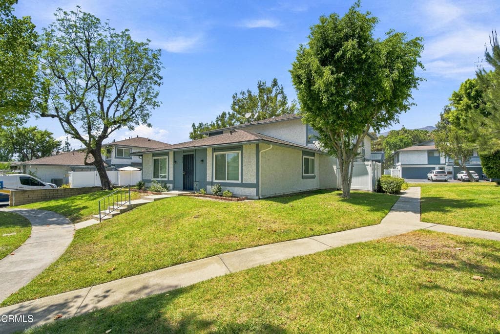 Condo at 859 W 13th Street 2, Azusa — photo 11 of 11