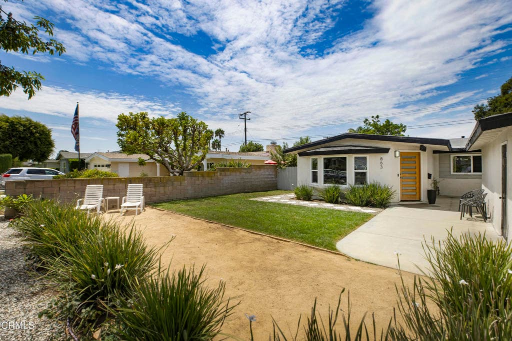 Home at 863 S Vecino Drive, Glendora — photo 4 of 12